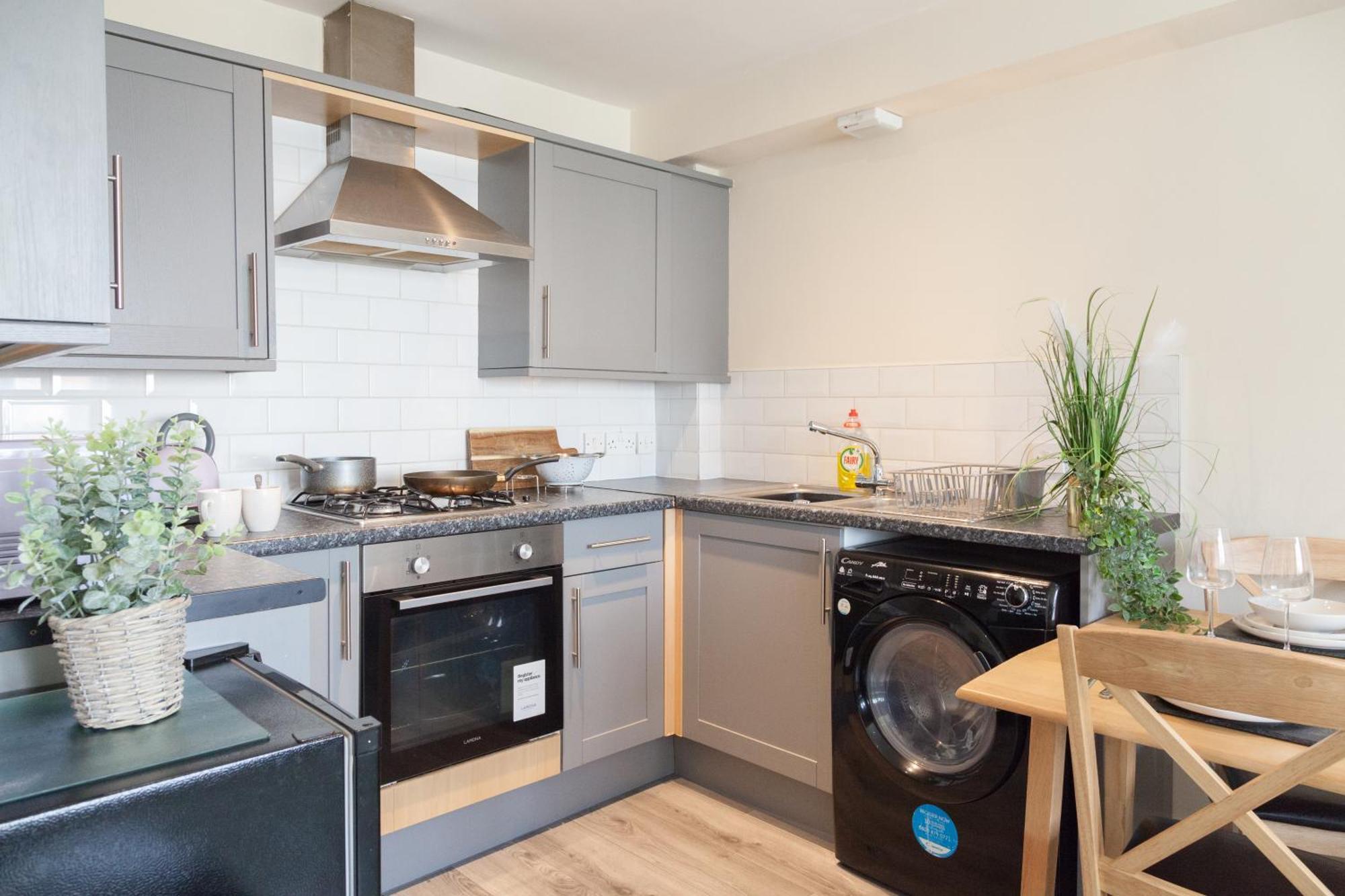 Pinfold Court Apartments Knowsley Exterior photo